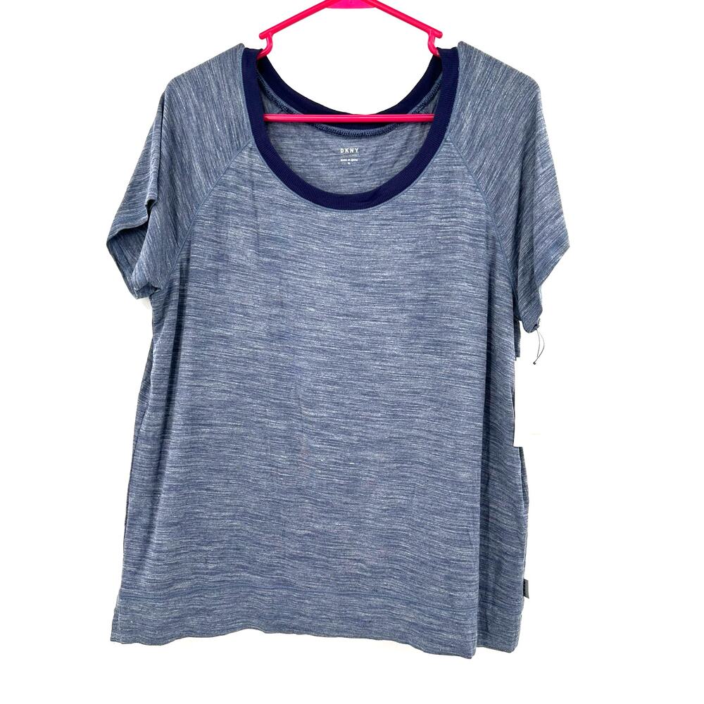 DKNY Size XL NWT New with Tags Scoop‎ Neck Short Sleeve T-Shirt Blue